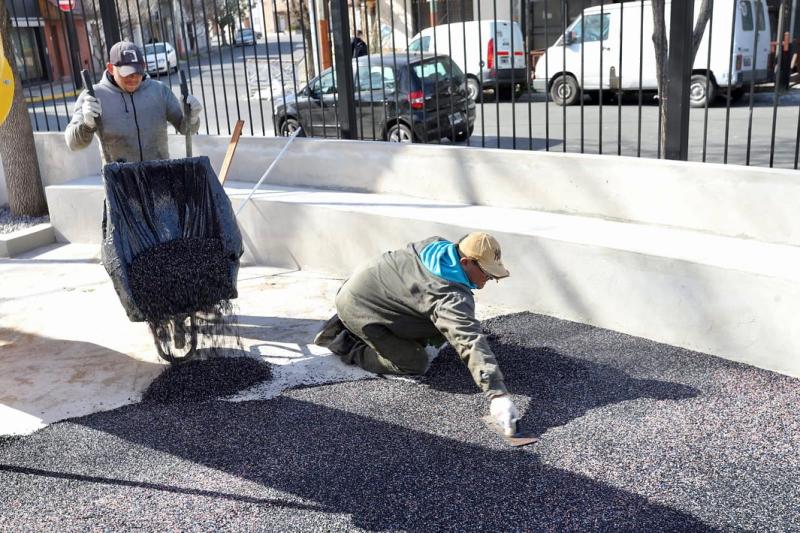 Plaza Primero de Mayo, Lanús