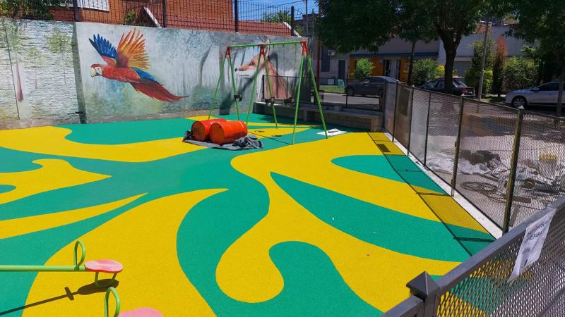 Plaza Tacuaría, Lanús